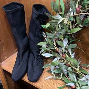 Women’s Black Heeled Boots Size 9